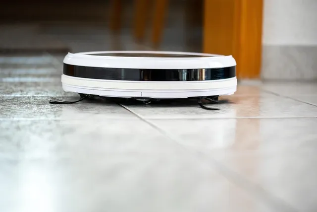 L’aspirapolvere con stazione di ricarica LG CordZeroThinQ